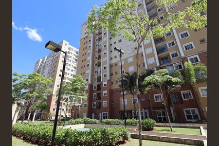 Apartamento para alugar com 55m², 2 quartos e 1 vagaFachada