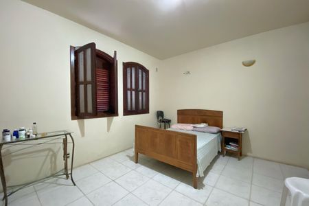 Casa à venda com 361m², 5 quartos e 8 vagas Casa à venda com 361m², 5 quartos e 8 vagasQuarto 1