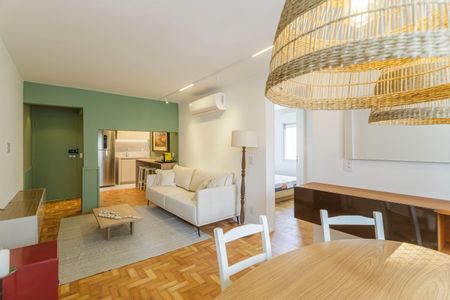 Apartamento à venda com 70m², 2 quartos e 1 vaga Apartamento à venda com 70m², 2 quartos e 1 vagaSala