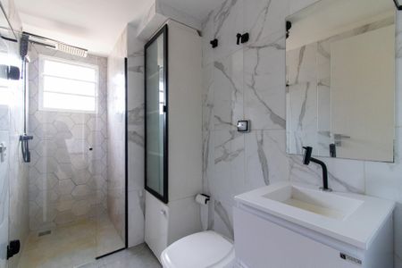 Apartamento à venda com 85m², 3 quartos e 1 vaga Apartamento à venda com 85m², 3 quartos e 1 vagaBanheiro