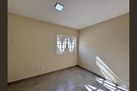 Quarto 1 de casa para alugar com 3 quartos, 130m² em Recreio dos Bandeirantes, Rio de Janeiro