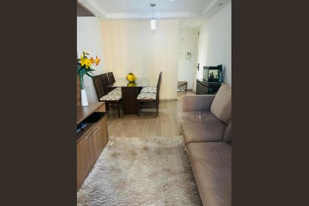 Sala de apartamento para alugar com 3 quartos, 74m² em Jardim Sabara, São Paulo