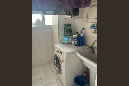 Lavanderia de apartamento para alugar com 3 quartos, 74m² em Jardim Sabara, São Paulo
