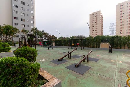 Apartamento à venda com 56m², 2 quartos e 1 vaga Apartamento à venda com 56m², 2 quartos e 1 vagaÁrea comum - Playground