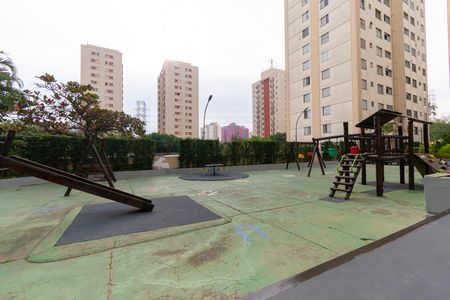 Apartamento à venda com 56m², 2 quartos e 1 vaga Apartamento à venda com 56m², 2 quartos e 1 vagaÁrea comum - Playground