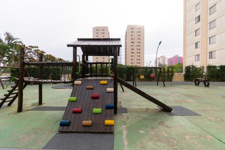 Apartamento à venda com 56m², 2 quartos e 1 vaga Apartamento à venda com 56m², 2 quartos e 1 vagaÁrea comum - Playground