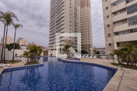 Apartamento à venda com 114m², 3 quartos e 2 vagas Apartamento à venda com 114m², 3 quartos e 2 vagasÁrea comum - Piscina