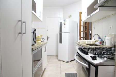 Apartamento à venda com 106m², 3 quartos e sem vagaCozinha