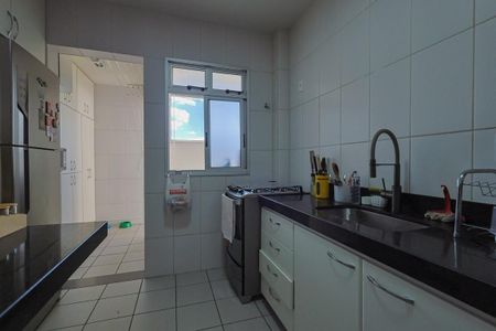 Apartamento à venda com 110m², 3 quartos e 2 vagas Apartamento à venda com 110m², 3 quartos e 2 vagasCozinha