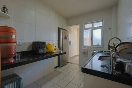 Apartamento à venda com 110m², 3 quartos e 2 vagas Apartamento à venda com 110m², 3 quartos e 2 vagasCozinha