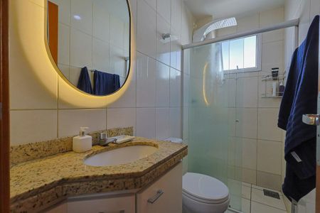 Apartamento à venda com 110m², 3 quartos e 2 vagas Apartamento à venda com 110m², 3 quartos e 2 vagasBanheiro da Suíte