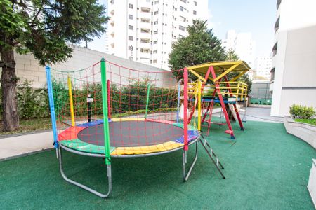 Apartamento à venda com 63m², 2 quartos e 2 vagas Apartamento à venda com 63m², 2 quartos e 2 vagasÁrea comum - Playground