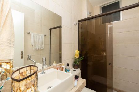 Apartamento à venda com 72m², 2 quartos e 1 vaga Apartamento à venda com 72m², 2 quartos e 1 vagaBanheiro