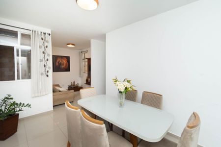 Sala de Jantar e TV de apartamento à venda com 2 quartos, 72m² em Diamante, Belo Horizonte
