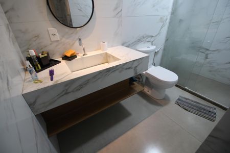 Casa de condomínio à venda com 600m², 7 quartos e 1 vagaQuarto 5 - Banheiro