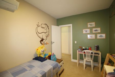 Casa de condomínio à venda com 600m², 7 quartos e 1 vagaQuarto 2