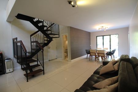 Sala 1 de casa de condomínio à venda com 7 quartos, 600m² em Freguesia (jacarepaguá), Rio de Janeiro