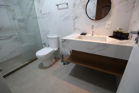 Casa de condomínio à venda com 600m², 7 quartos e 1 vagaQuarto 4 - Banheiro