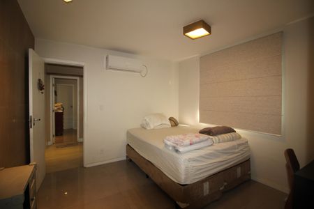 Casa de condomínio à venda com 600m², 7 quartos e 1 vagaQuarto 4 - Suíte