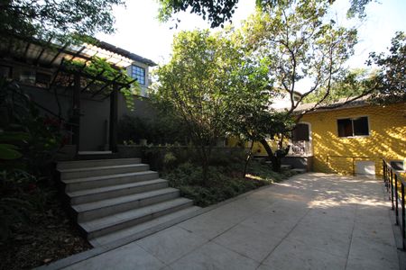 Casa de condomínio à venda com 600m², 7 quartos e 1 vagaJardim