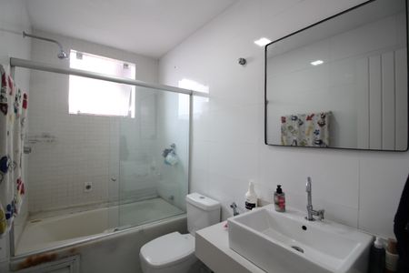 Casa de condomínio à venda com 600m², 7 quartos e 1 vagaBanheiro