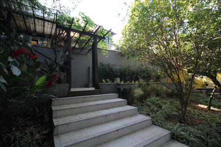 Casa de condomínio à venda com 600m², 7 quartos e 1 vagaJardim