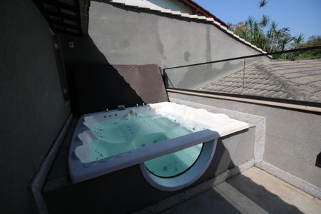 Casa de condomínio à venda com 600m², 7 quartos e 1 vagaVaranda