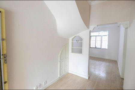 Casa à venda com 113m², 2 quartos e 1 vagaSala