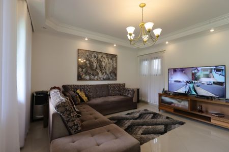 Casa à venda com 209m², 3 quartos e 7 vagasSala