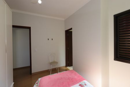 Casa à venda com 209m², 3 quartos e 7 vagasSuíte 2