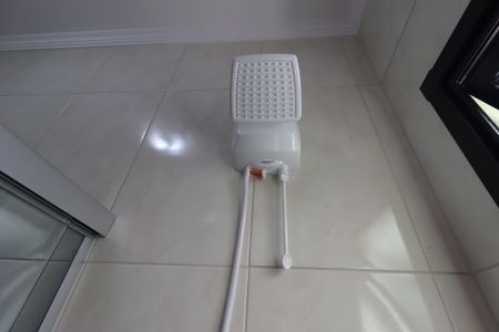 Casa à venda com 209m², 3 quartos e 7 vagasBanheiro da Suíte 2 - Chuveiro