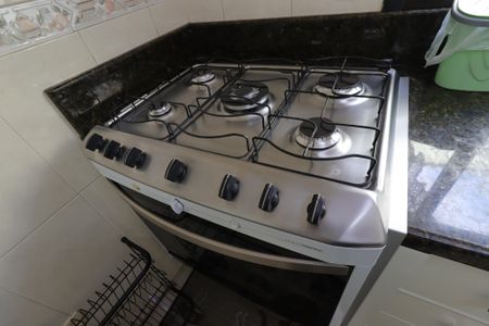 Casa à venda com 209m², 3 quartos e 7 vagasCozinha - Fogão embutido