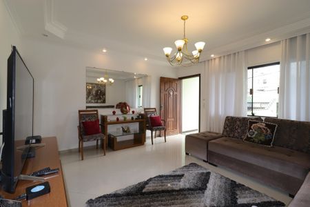 Casa à venda com 209m², 3 quartos e 7 vagasSala