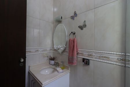 Casa à venda com 209m², 3 quartos e 7 vagasBanheiro da Suíte 2