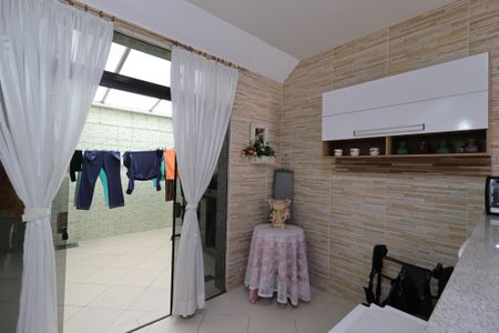 Casa à venda com 209m², 3 quartos e 7 vagasÁrea de Serviço