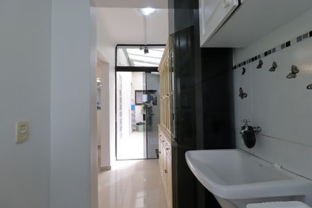 Casa à venda com 209m², 3 quartos e 7 vagasÁrea de Serviço