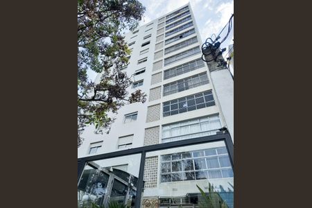Apartamento à venda com 200m², 3 quartos e 2 vagas Apartamento à venda com 200m², 3 quartos e 2 vagasFachada