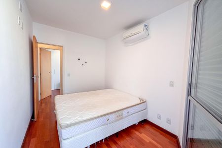 Apartamento para alugar com 102m², 2 quartos e 2 vagas Apartamento para alugar com 102m², 2 quartos e 2 vagasQuarto 2