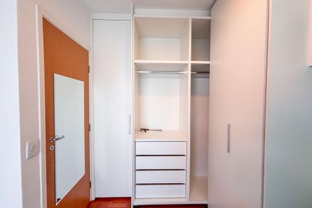 Apartamento para alugar com 102m², 2 quartos e 2 vagas Apartamento para alugar com 102m², 2 quartos e 2 vagasQuarto 1