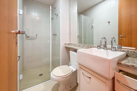 Apartamento para alugar com 102m², 2 quartos e 2 vagas Apartamento para alugar com 102m², 2 quartos e 2 vagasBanheiro