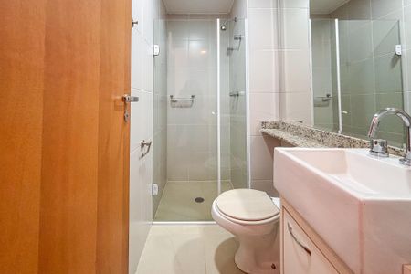 Apartamento para alugar com 102m², 2 quartos e 2 vagas Apartamento para alugar com 102m², 2 quartos e 2 vagasBanheiro