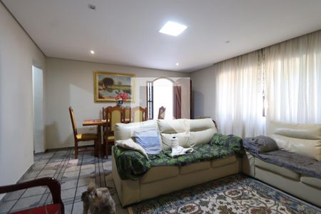 Casa à venda com 3 quartos, 180m² em Jardim Record, São Paulo