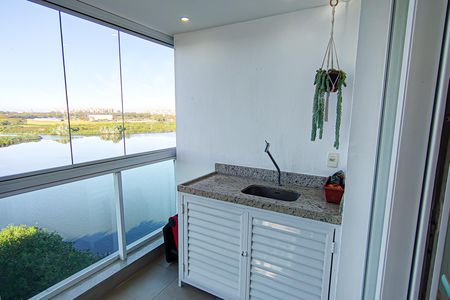 Apartamento à venda com 155m², 4 quartos e sem vaga Apartamento à venda com 155m², 4 quartos e sem vagaSala - varanda