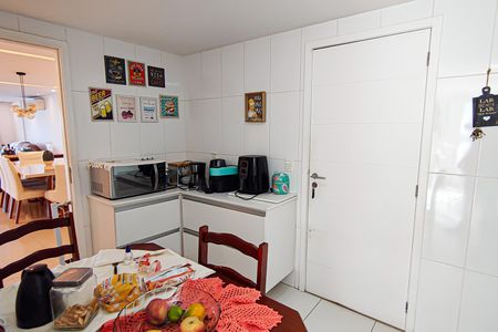 Apartamento à venda com 155m², 4 quartos e sem vaga Apartamento à venda com 155m², 4 quartos e sem vagaCozinha