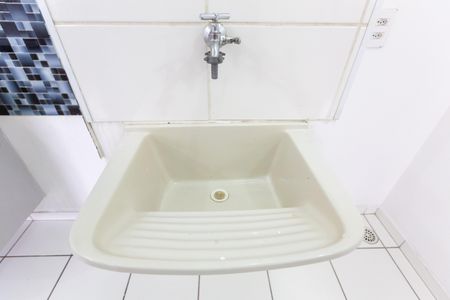 Apartamento para alugar com 43m², 2 quartos e 1 vaga Apartamento para alugar com 43m², 2 quartos e 1 vagaCozinha / Tanque