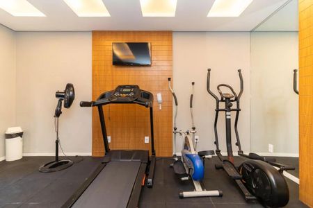 Apartamento para alugar com 43m², 2 quartos e 1 vaga Apartamento para alugar com 43m², 2 quartos e 1 vagaÁrea comum - Academia