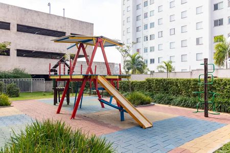 Apartamento para alugar com 43m², 2 quartos e 1 vaga Apartamento para alugar com 43m², 2 quartos e 1 vagaÁrea comum - Playground