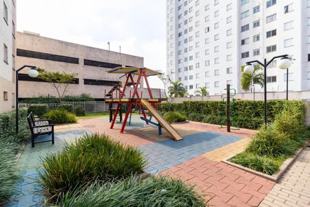 Apartamento para alugar com 43m², 2 quartos e 1 vaga Apartamento para alugar com 43m², 2 quartos e 1 vagaÁrea comum - Playground