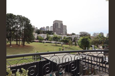 Casa de condomínio à venda com 380m², 3 quartos e 4 vagasVaranda da Suíte 3