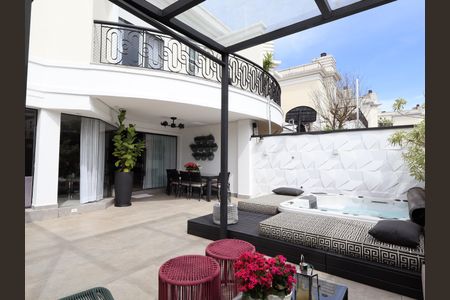 Casa de condomínio à venda com 380m², 3 quartos e 4 vagasÁrea Externa